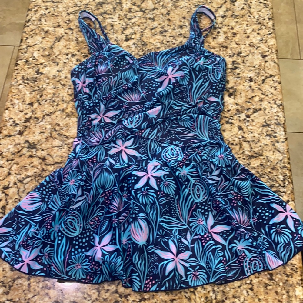 Women’s XL one piece skort swimsuit